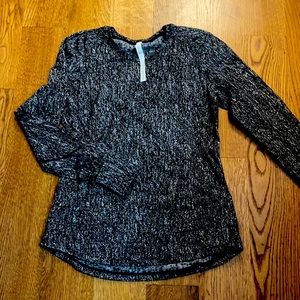 Lululemon long sleeve running top